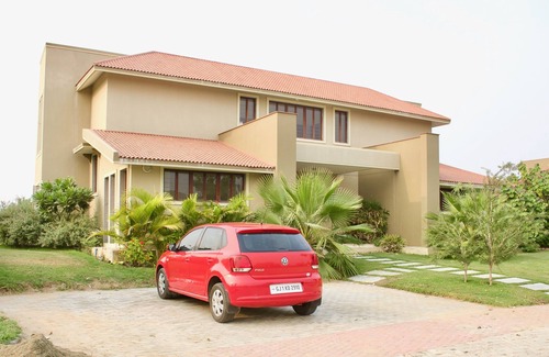 Sanand Villa | 150 Kalhaar Blues Greens- Golfers retreat.