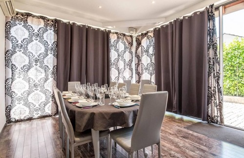 Beaune Cottage | 150 m² Cabin ∙ 5 bedrooms ∙ 10 guests