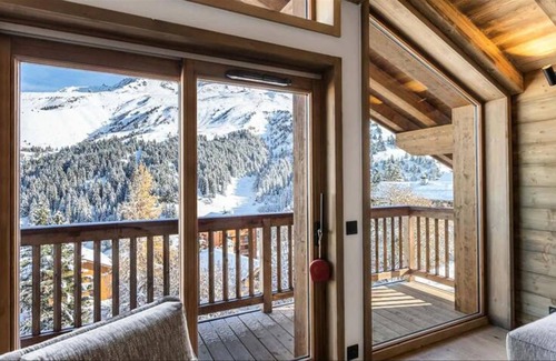Meribel-Mottaret Ski Chalet | 150 m² Chalet ∙ 4 bedrooms ∙ 10 guests
