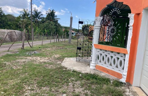 Porus House | 150 m² House ∙ 1 bedroom ∙ 2 guests