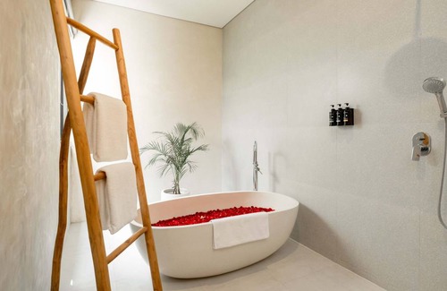 Ubud City-Centre Villa | 150 m² Villa ∙ 2 bedrooms ∙ 4 guests