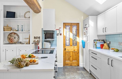Hope-Cove House | 150m to beach - Sea views - Parking - Hope Cove