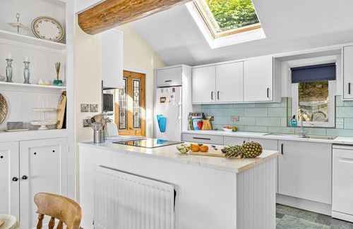Hope-Cove House | 150m to beach - Sea views - Parking - Hope Cove