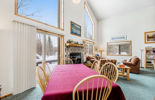 McCall Cottage | 152 m² Cabin ∙ 3 bedrooms ∙ 8 guests
