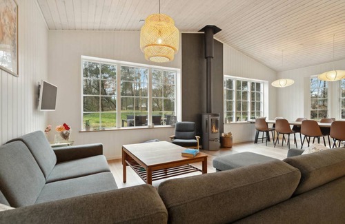 Hojslev House | 156 m² House ∙ 5 bedrooms ∙ 10 guests