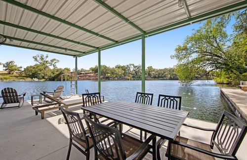 Buchanan Dam House | 158 m² House ∙ 2 bedrooms ∙ 6 guests