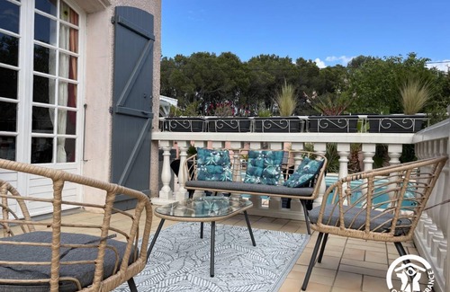 Vendemian House | 159 m² Gîte ∙ 6 bedrooms ∙ 12 guests