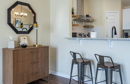 Cartersville House | 15min to LakePoint! 4BR Retreat w/Weekday Special