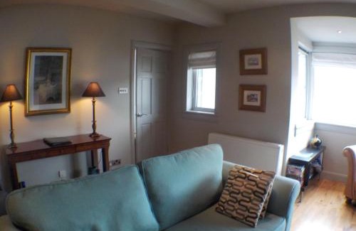 Arrochar House | 16 Admiralty