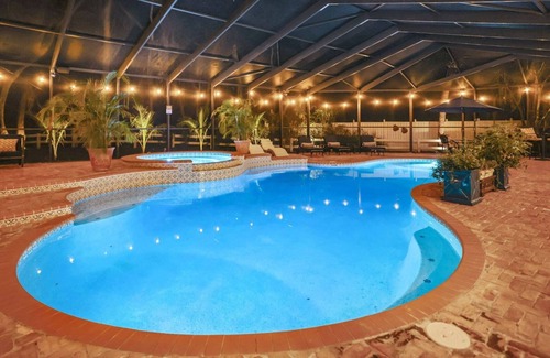 Seminole House | 16 beds, 5BA, 2 Acres, Salt POOL, Spa