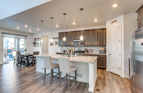 Commerce City House | 16 Mi to Denver: Spacious Commerce City Home!