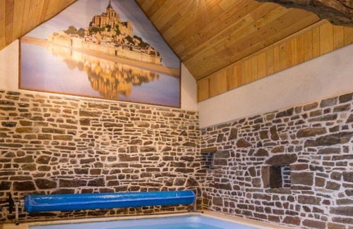 Montaigu-les-Bois House | 160 m² Gîte ∙ 3 bedrooms ∙ 8 guests