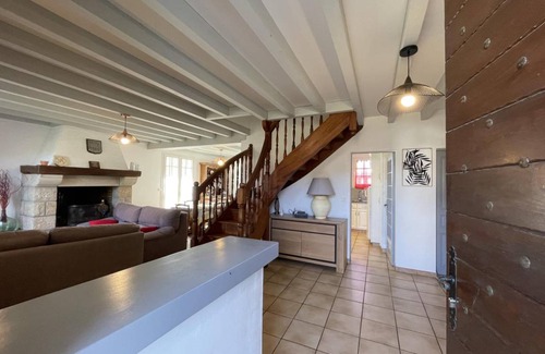 Ainhice-Mongelos House | 160 m² Gîte ∙ 5 bedrooms ∙ 10 guests