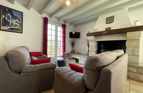 Ainhice-Mongelos House | 160 m² Gîte ∙ 5 bedrooms ∙ 10 guests