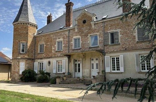 Bage-la-Ville House | 161 m² Gîte ∙ 3 bedrooms ∙ 14 guests