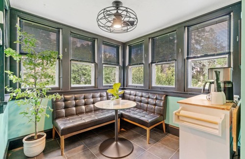 Northeast Minneapolis House | 161 m² House ∙ 2 bedrooms ∙ 6 guests