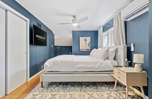 Northeast Minneapolis House | 161 m² House ∙ 2 bedrooms ∙ 6 guests