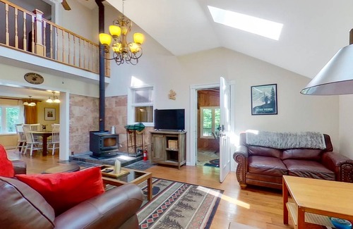 Warrensburg House | 162 m² House ∙ 3 bedrooms ∙ 6 guests
