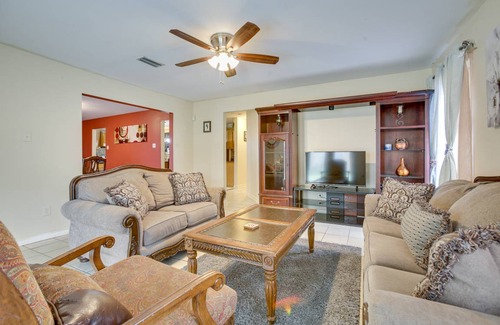 Read Boulevard West House | 162 m² House ∙ 4 bedrooms ∙ 10 guests