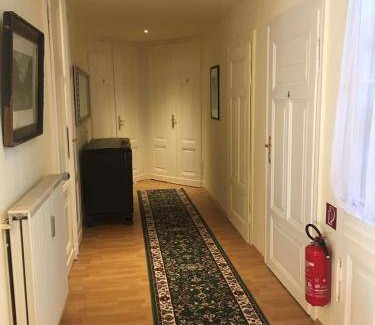 Goerlitz Apartment | 164 m² Apartment ∙ 4 bedrooms ∙ 10 guests