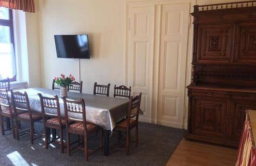 Goerlitz Apartment | 164 m² Apartment ∙ 4 bedrooms ∙ 10 guests