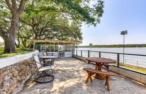 Brownwood House | 167 m² House ∙ 4 bedrooms ∙ 11 guests