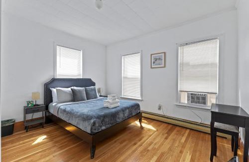 Malden Apartment | 17 Cozy&Spacious 3 bedroom home in Malden with window AC