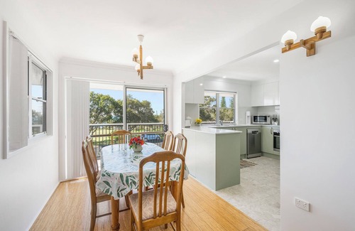 Bonny Hills House | 17 Jordan Avenue, Bonny Hills