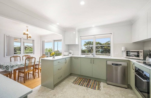 Bonny Hills House | 17 Jordan Avenue, Bonny Hills