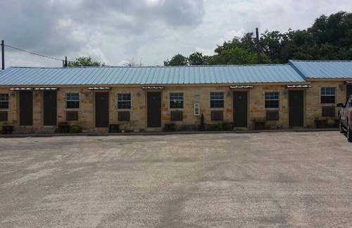 Karnes City House | 17 m² Motel ∙ 2 bedrooms ∙ 4 guests