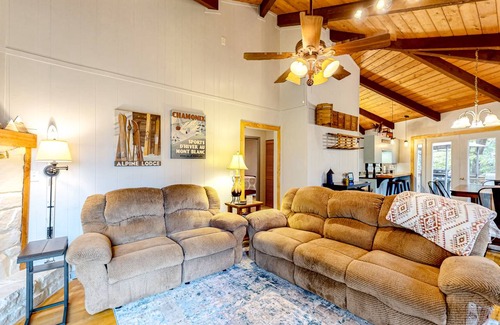 Beech Mountain Apartment | 170 m² Apartment ∙ 3 bedrooms ∙ 8 guests