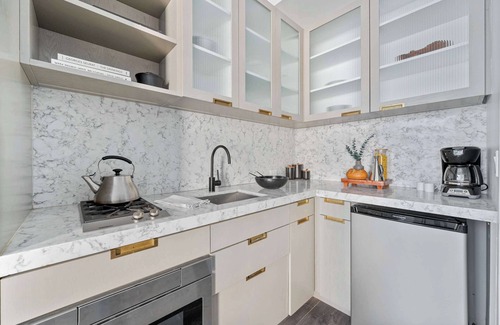 Tribeca Apartment | 17John: Luxury One Bedroom Apartment