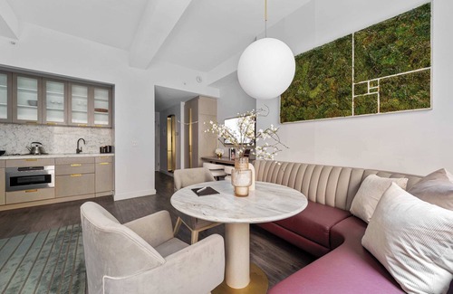 Financial District Apartment | 17John: Premier King Studio Apartment