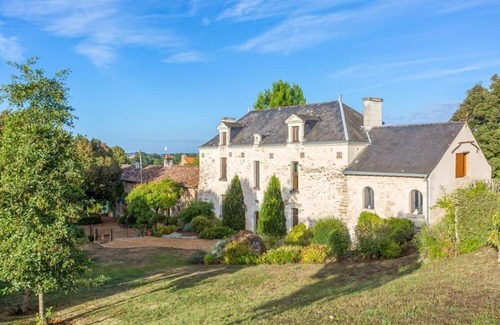 Concourson-sur-Layon Villa | 17th Century Manor House