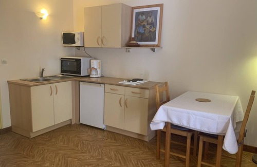 Cite Apartment | 17th century property between the pink granite coast & Lannion, Studio 27m2