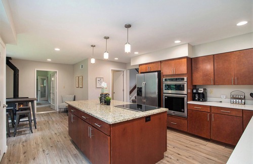 Berrien Springs House | 18 acres | Arcades | Heated Pool | Hot Tub | Pond