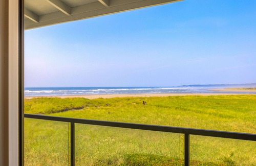 Moclips Condo | 180 Degree Pacific Ocean & Moclips River Views