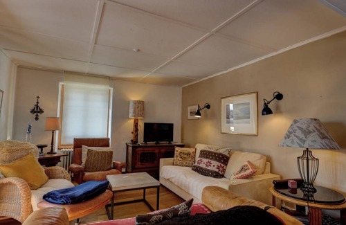 Chateau-d'Oex Ski Chalet | 180 m² Chalet ∙ 6 bedrooms ∙ 9 guests