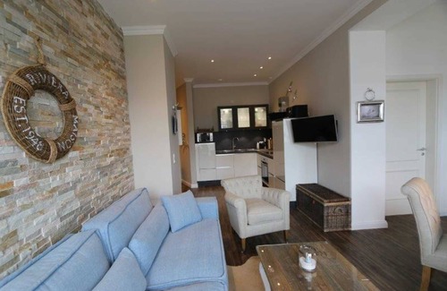Ostseebad Kuhlungsborn Apartment | (181) 3- room apartment - apartment house Miramare