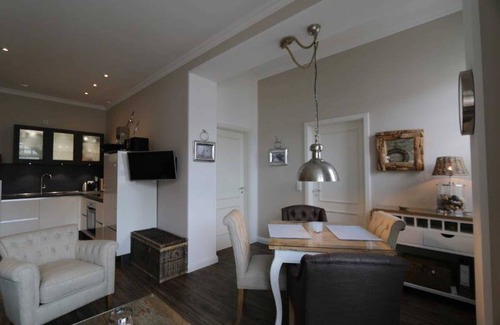 Ostseebad Kuhlungsborn Apartment | (181) 3- room apartment - apartment house Miramare
