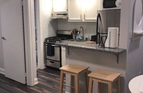 North Bergen Apartment | 1817 5C · Cute contemporary 1b Apt -20min NYC Parking Avail
