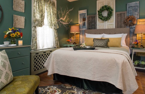Palmyra Bed & Breakfast | 1825 Inn Bed and Breakfast