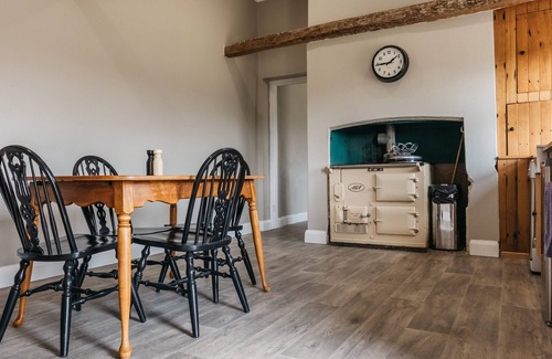Parkesbourne House | 1830's KippilawLuxurious Stonehouse