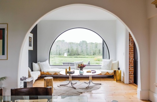 Prince Edward House | 1875 Boutique Farmhouse | 4 Bedroom | Luxury Retreat