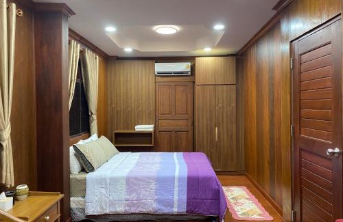 Chiang Mai House | 188 Teak House บ้านต้นสัก