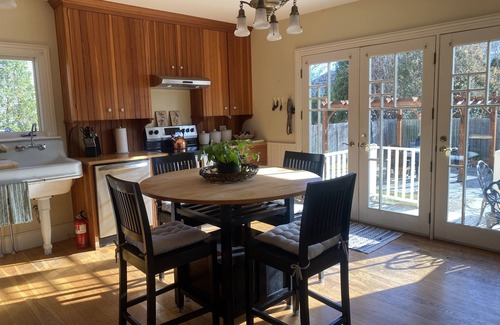 Jamestown House | 1887 remodeled home located in the heart of historic Jamestown,RI.