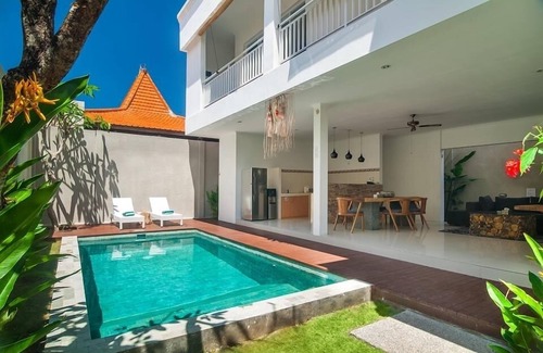 Seminyak Villa | 18min walk to Seminyak Beach,3BDR Villa4