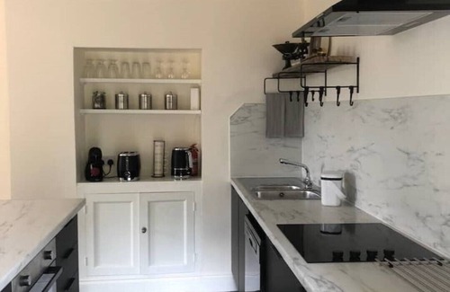 Little Coxwell House | 18th Century Manor House in walled garden in the Cotswolds, dog friendly