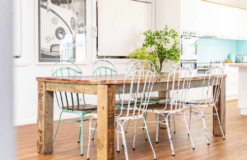 Forster House | 19 Lincoln Street Pet Friendly