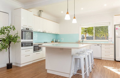 Forster House | 19 Lincoln Street Pet Friendly